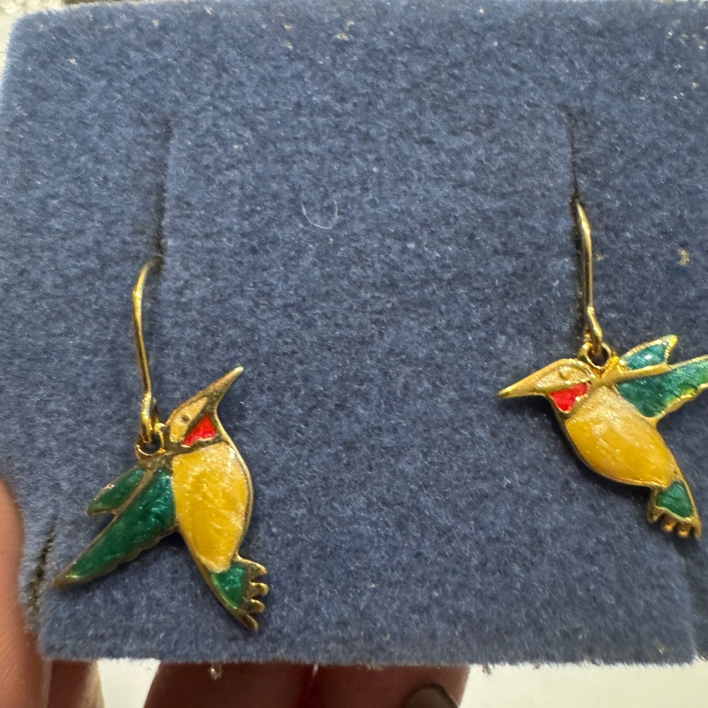 Avon Garden Fun Hummingbird Earrings - Gold and Green - Picture 2 of 4